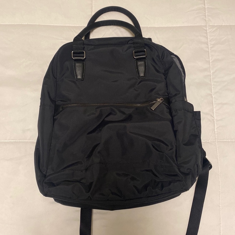 Commuter Backpack - Open Story